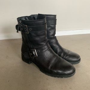 Black motorcycle boots
